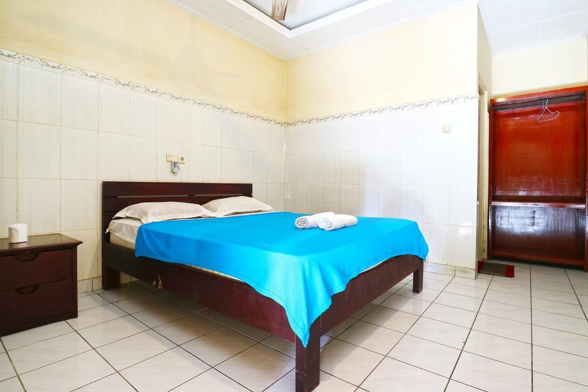 Gora Beach Inn Kuta  Ngoại thất bức ảnh