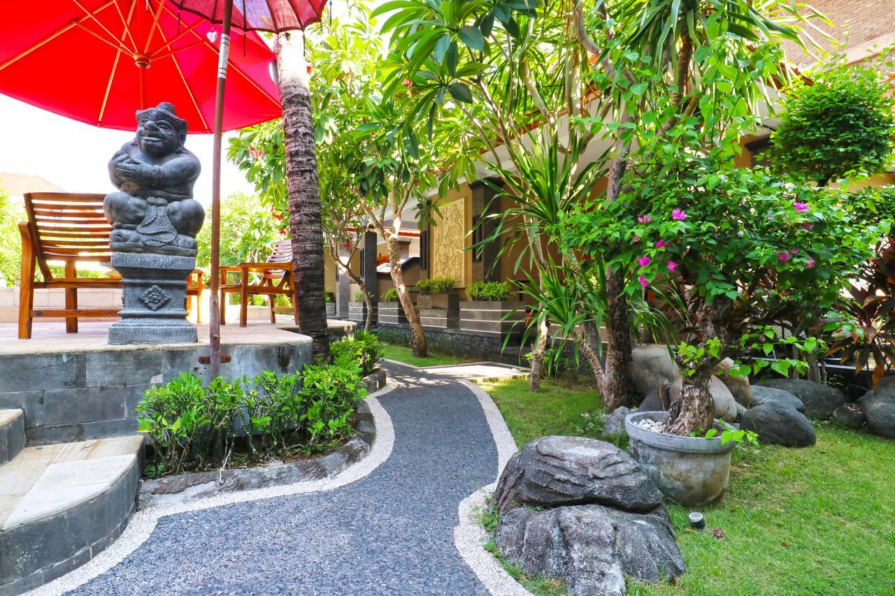 Gora Beach Inn Kuta  Ngoại thất bức ảnh