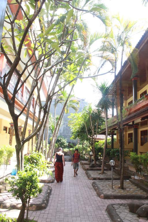 Gora Beach Inn Kuta  Phòng bức ảnh