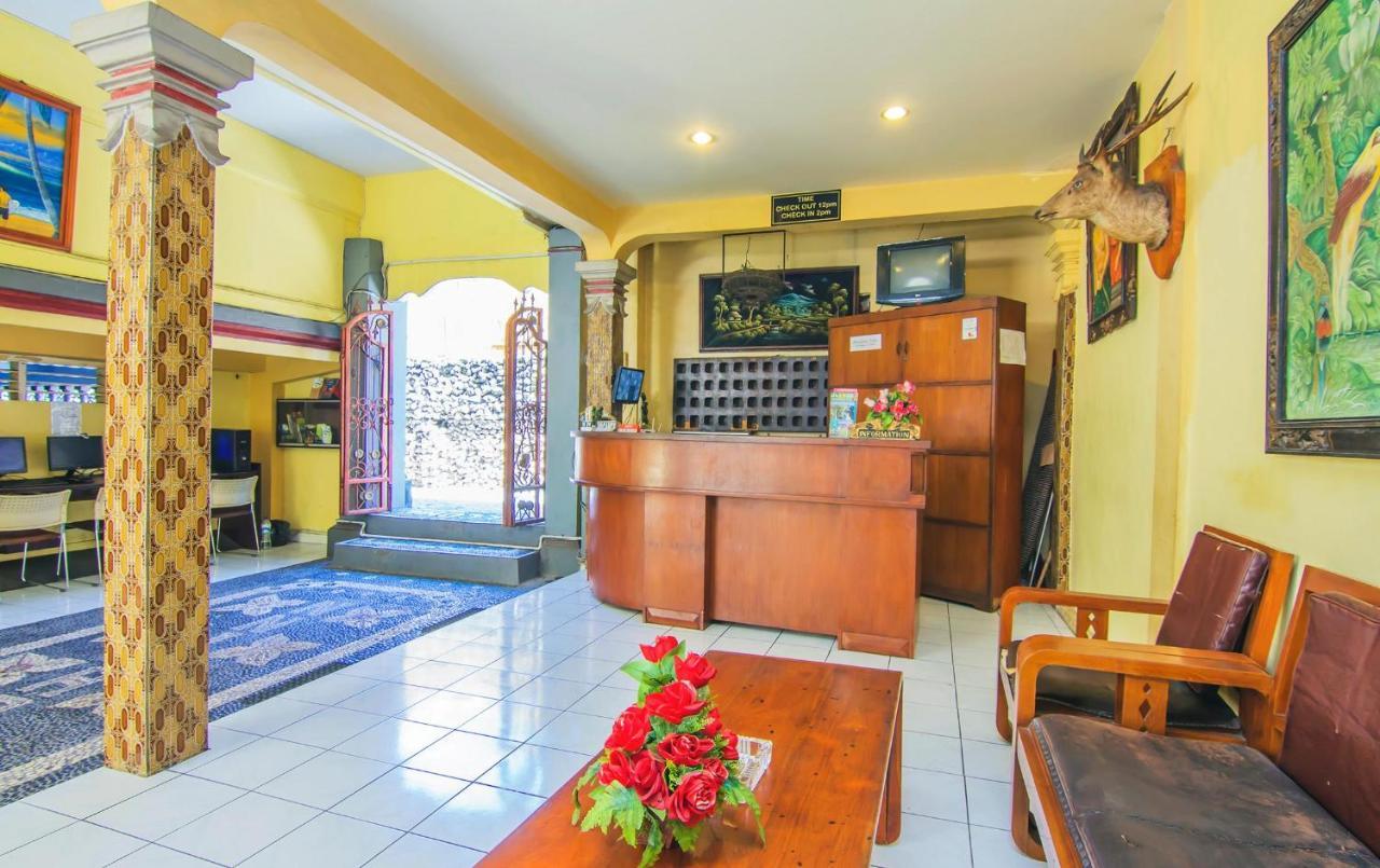 Gora Beach Inn Kuta  Ngoại thất bức ảnh
