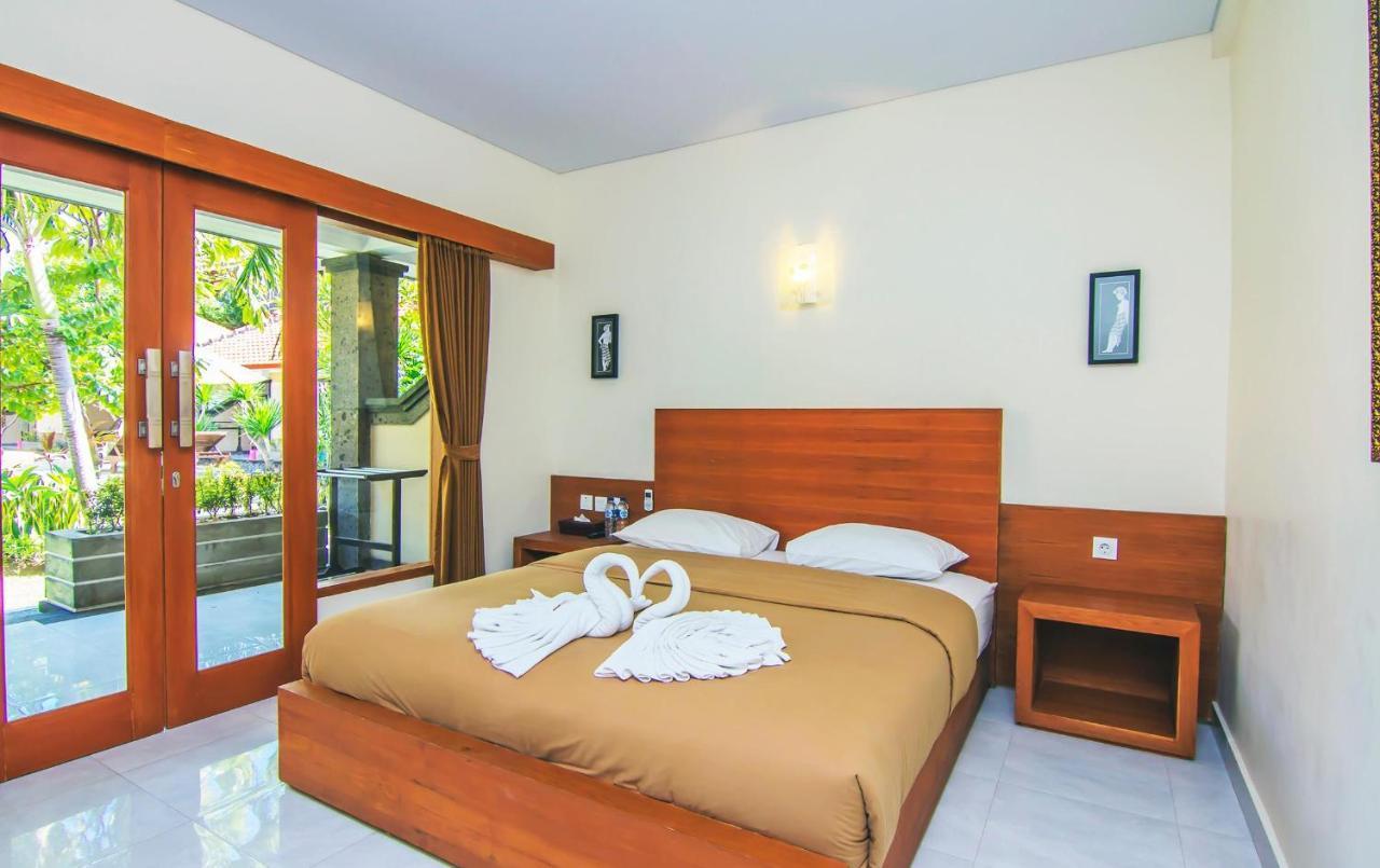 Gora Beach Inn Kuta  Ngoại thất bức ảnh