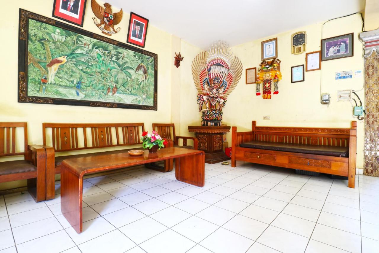 Gora Beach Inn Kuta  Ngoại thất bức ảnh