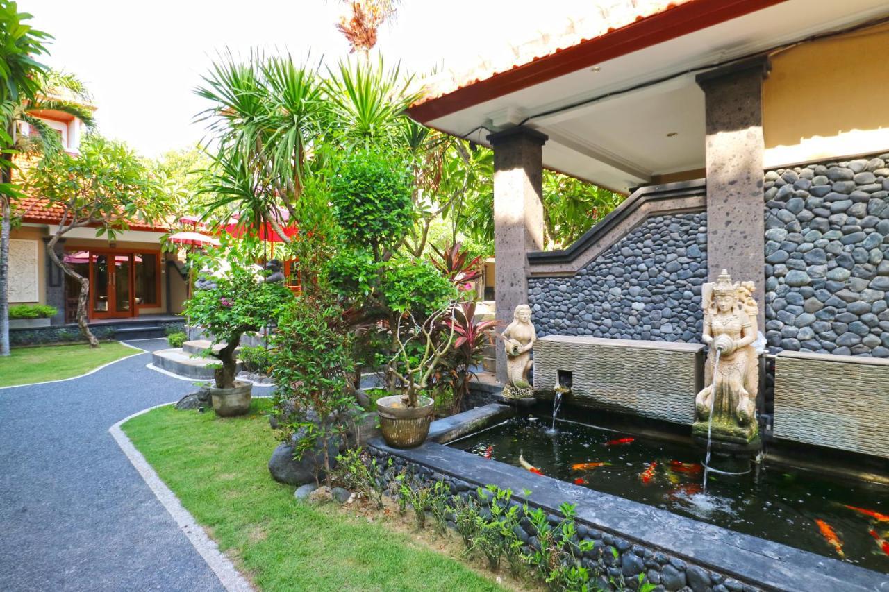 Gora Beach Inn Kuta  Ngoại thất bức ảnh