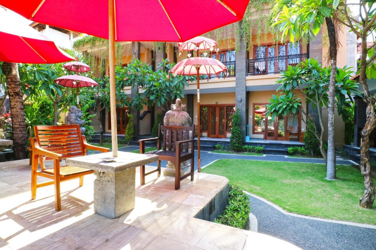 Gora Beach Inn Kuta  Ngoại thất bức ảnh