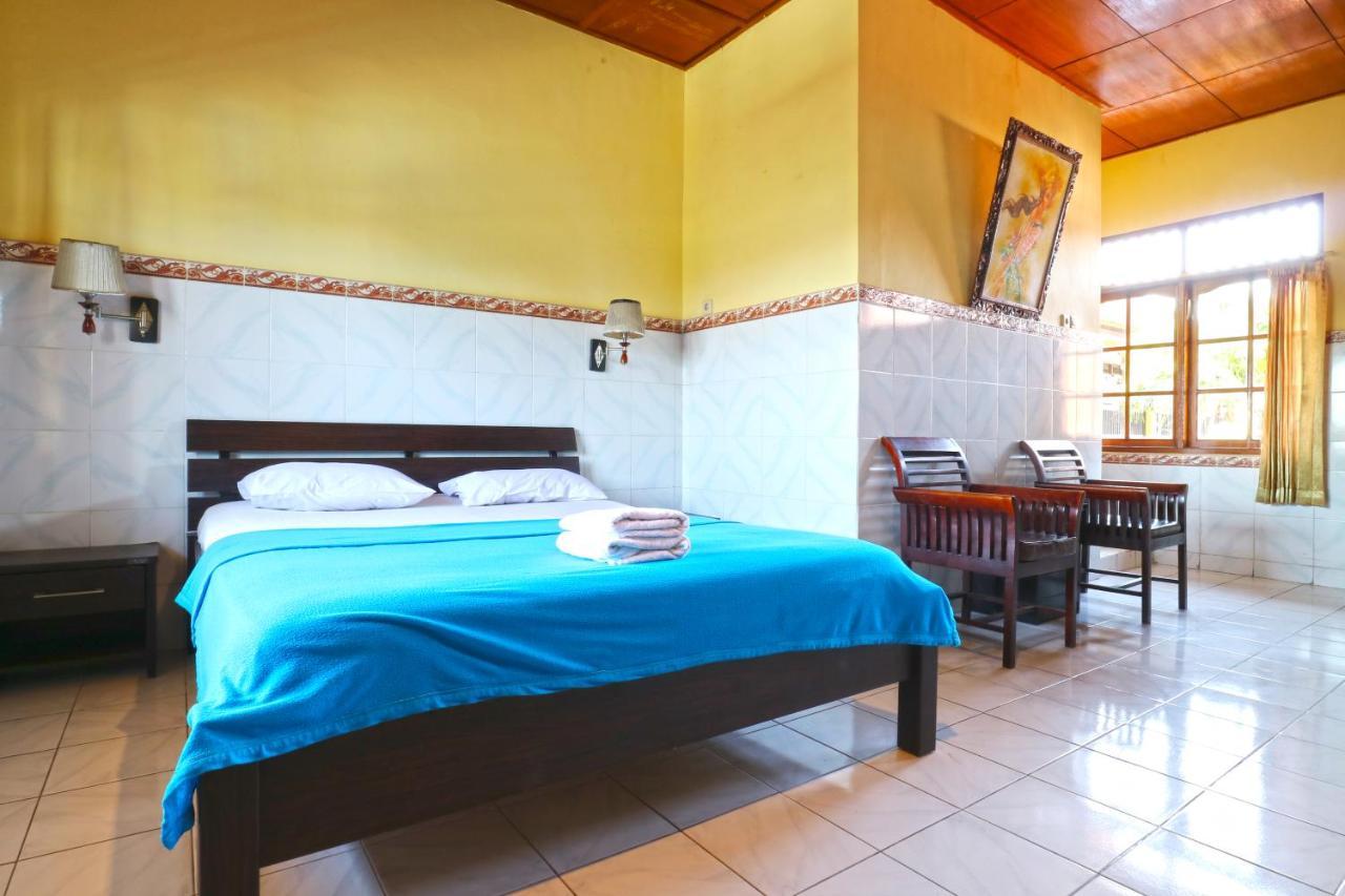 Gora Beach Inn Kuta  Ngoại thất bức ảnh